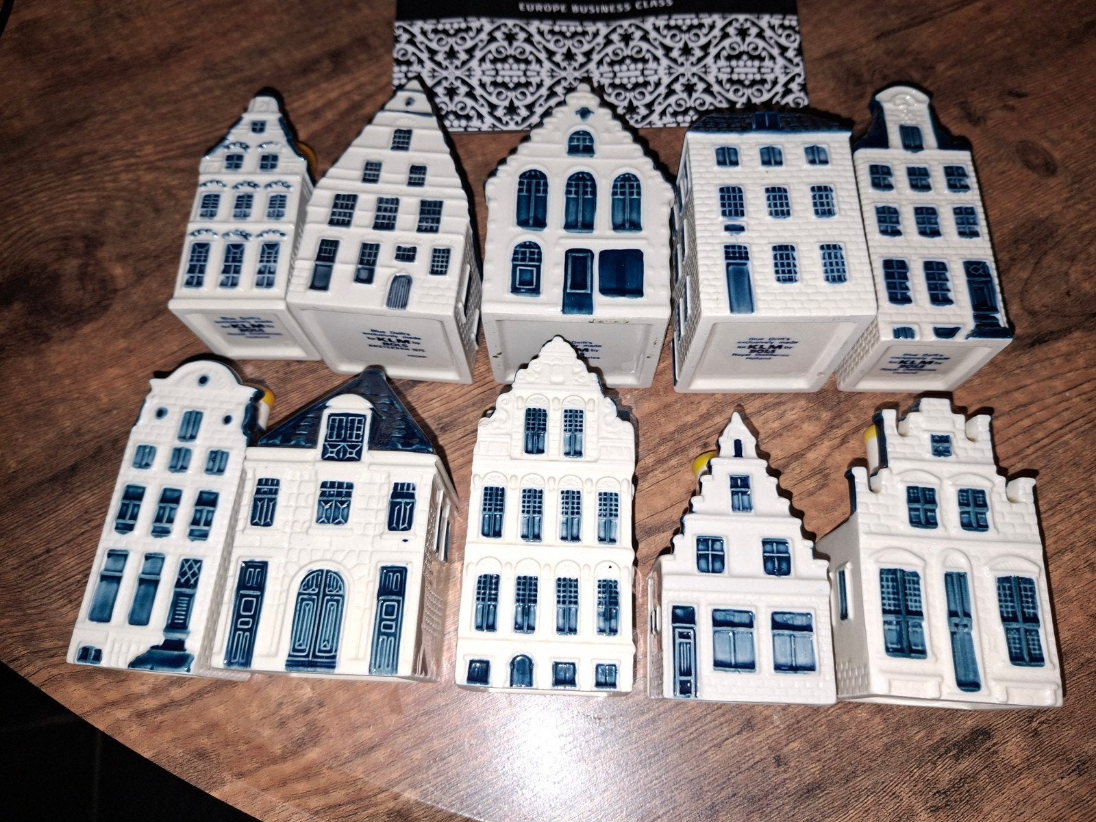 KLM huisjes  op ruiming oudere huisjes, Verzamelen, Ophalen of Verzenden, Gevuld