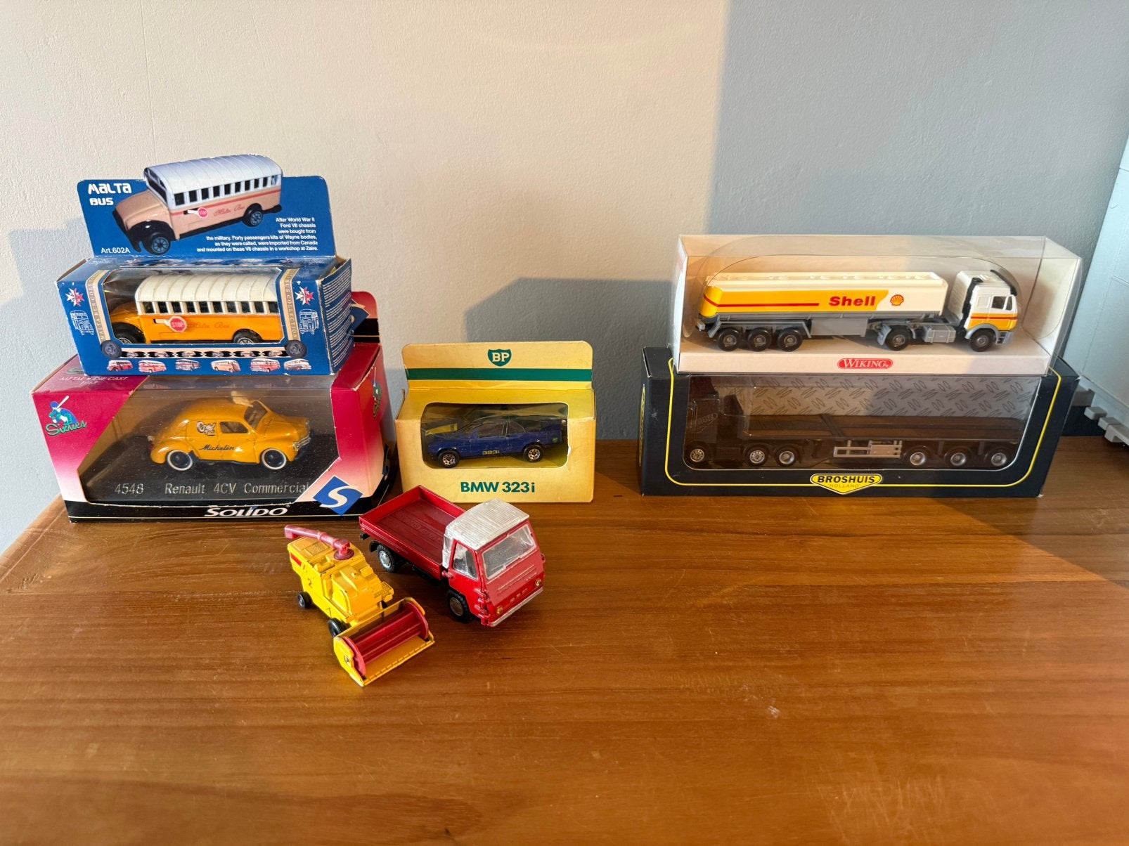 miniatuur vrachtwagens  modellen  Shell, BP, Broshuis & meer, Ophalen of Verzenden, Zo goed als nieuw, Bus of Vrachtwagen, Overige merken