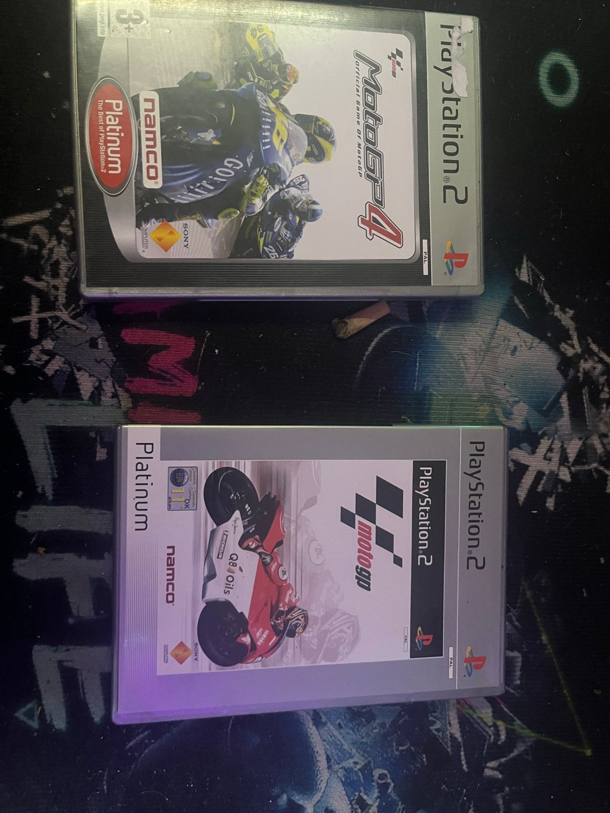 PS2 met controller, 2 games en videokabel (zonder stroomkabe, Spelcomputers en Games, Spelcomputers | Sony PlayStation 2, Ophalen of Verzenden