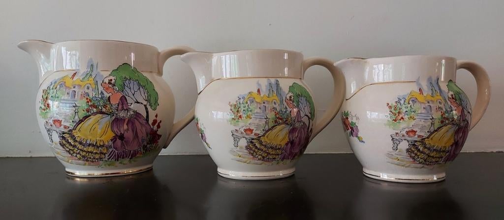 3 kannen porselein Falcon Ware England Crinoline Dames, Ophalen of Verzenden
