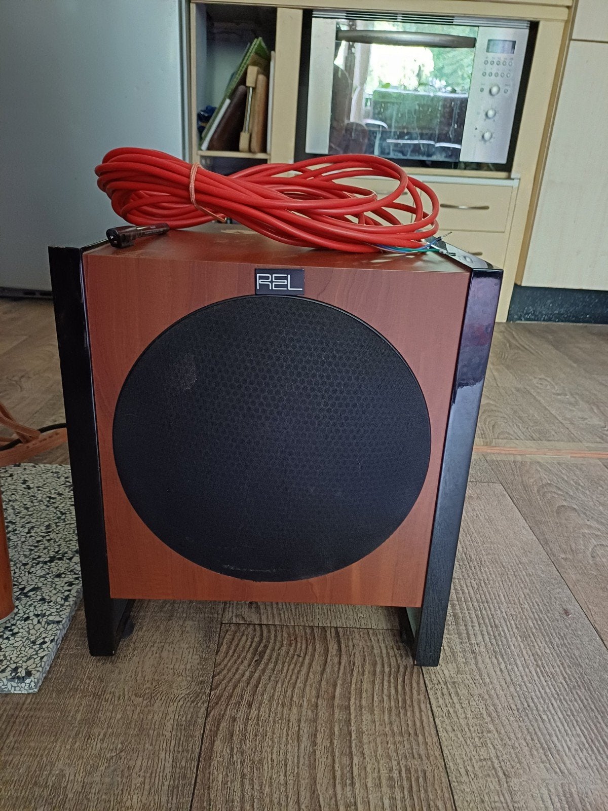 REL T2, Ophalen of Verzenden, 120 watt of meer, Subwoofer, Overige merken
