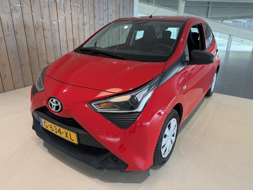 Toyota Aygo 1.0 VVT-i x-fun (bj 2019), Gebruikt, Euro 6, 4 stoelen, Origineel Nederlands