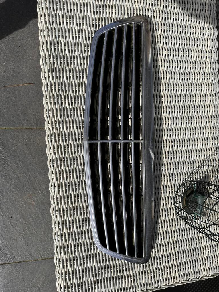Mercedes w220 motorkap grill 2x, Ophalen, Gebruikt, Mercedes-Benz, Motorkap