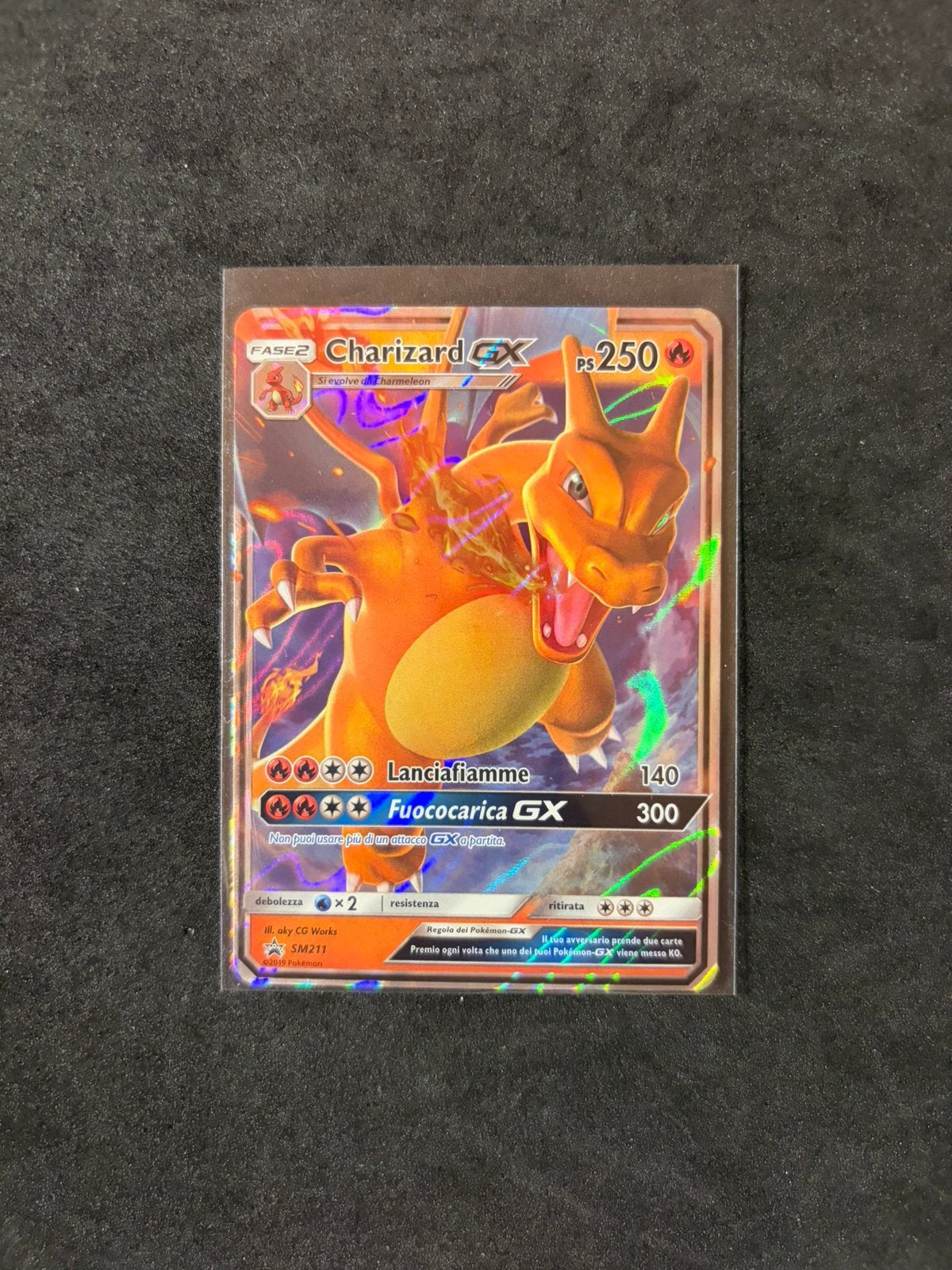 Pokemon tcg Hit Charizard GX sm211 black star promo italiaan, Ophalen of Verzenden, Zo goed als nieuw, Losse kaart