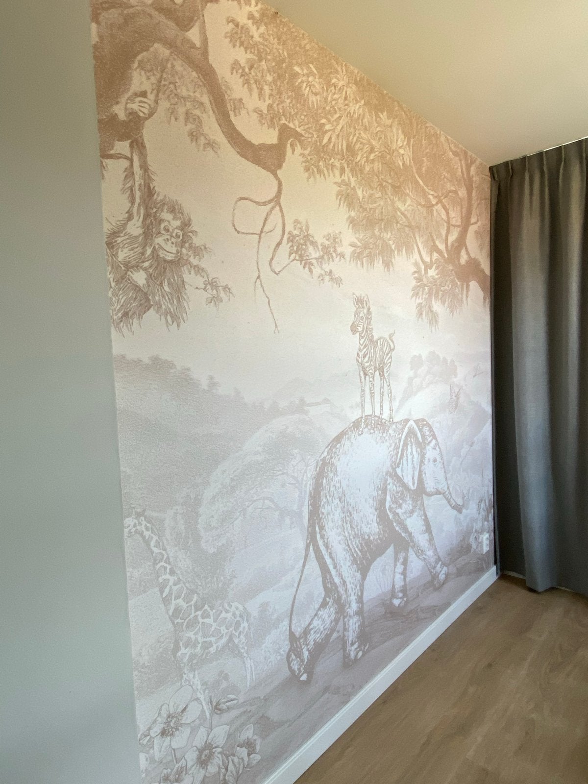 Fotobehang met Safari Dieren Kind (reeds verwijderd, netjes), Huis en Inrichting, Stoffering | Behang, Fotobehang, Beige, 5 tot 10 m²