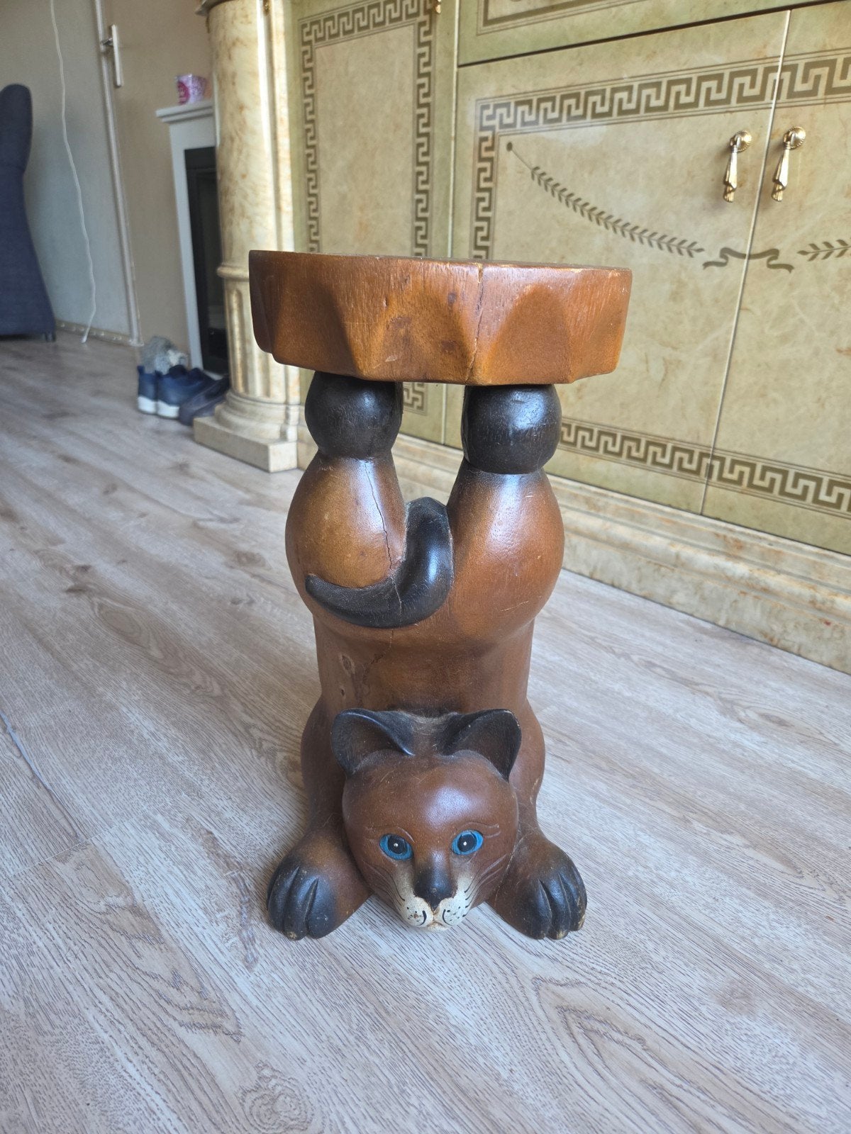 Mooie houten tafeltje kat 40 cm hoog 21 cm breed, Ophalen, Rond, Minder dan 55 cm, Minder dan 45 cm