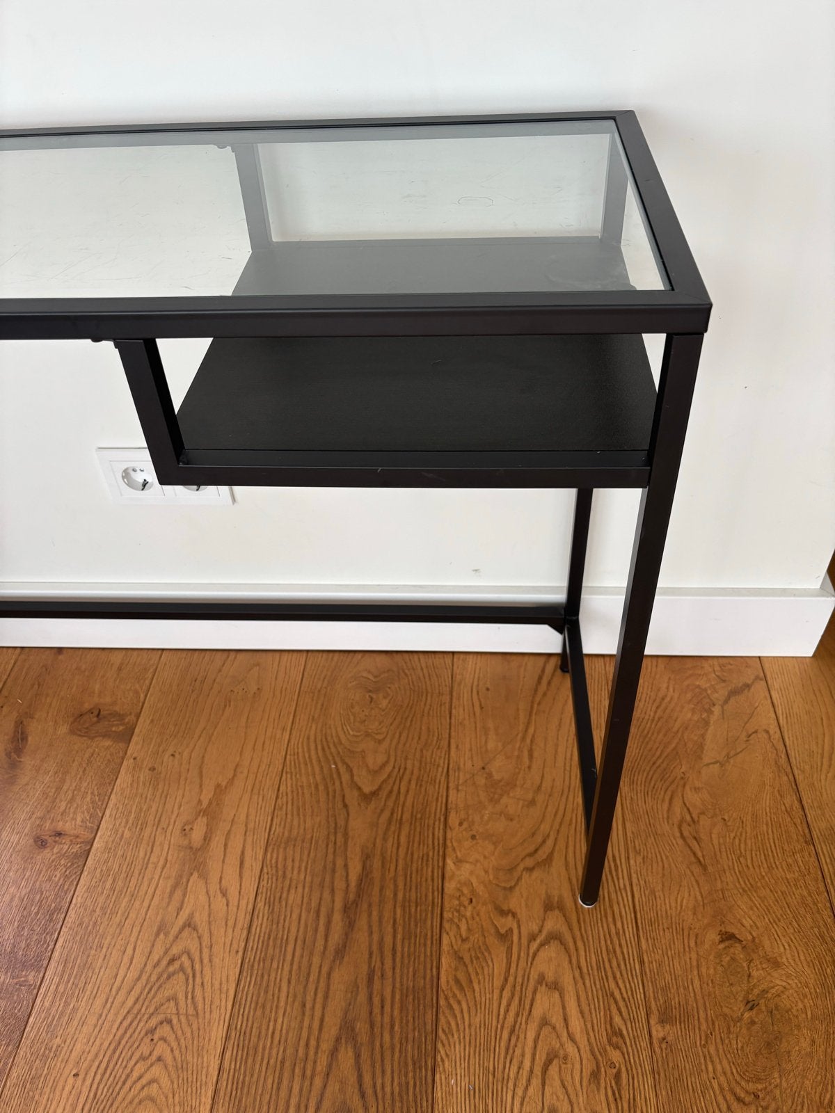 IKEA laptoptafel/bijzettafel/make-up tafel/bureau zwart glas, Ophalen, Gebruikt, IKEA, Glas