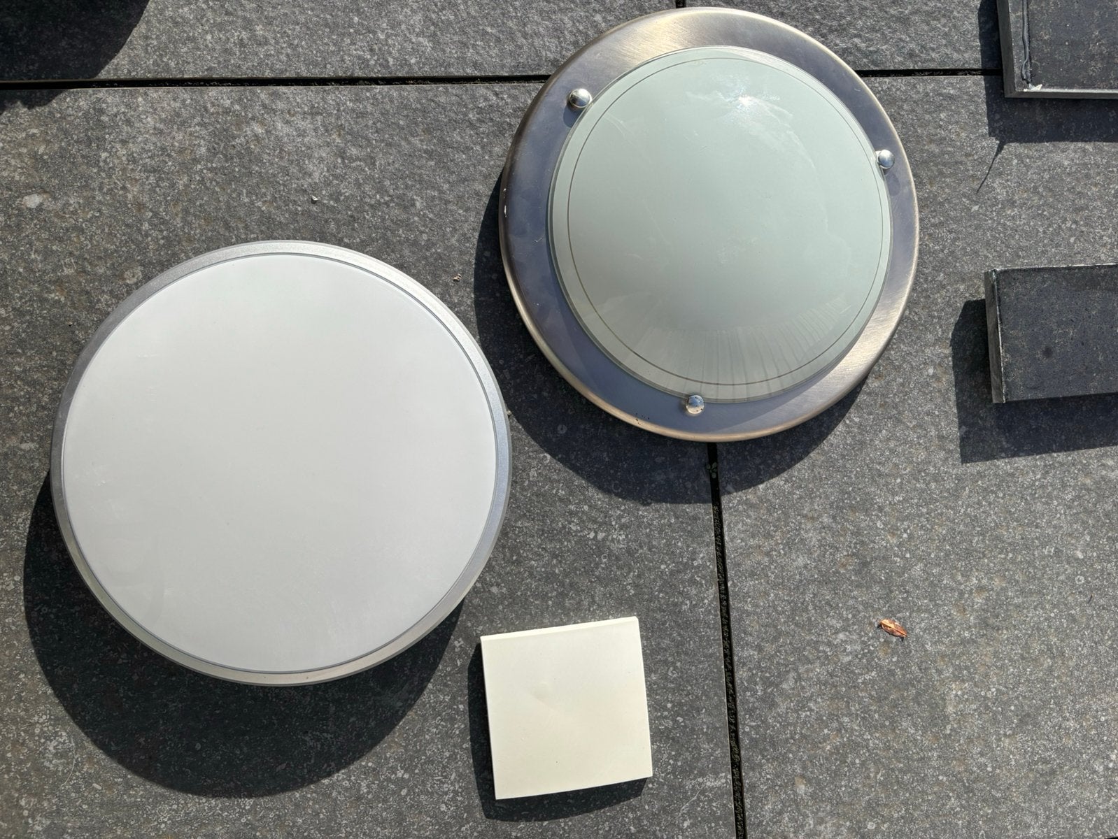 Plafondlampen (2 stuks), Ophalen, Gebruikt, Inclusief lichtbron, Wit