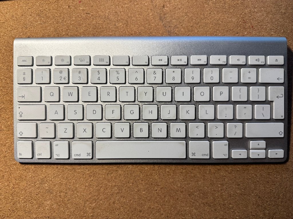 Apple Draadloze Keyboard (3rd Gen A1314), Gebruikt, Ophalen of Verzenden, Draadloos, Oplaadbaar