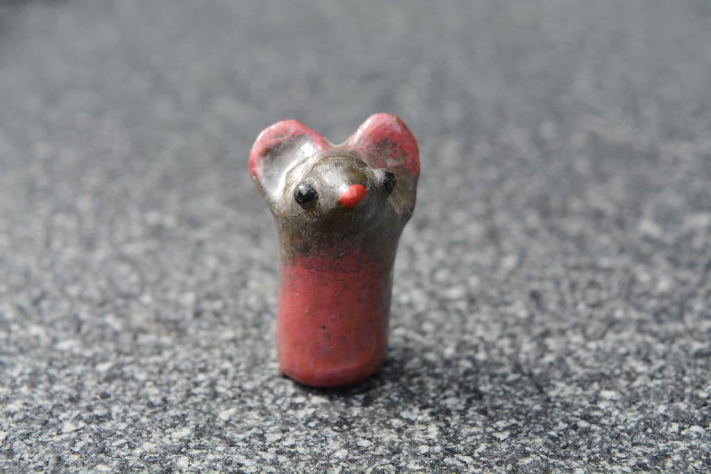 Mooie klein beeldje van een muis. In prima staat., Ophalen of Verzenden, Zo goed als nieuw, Opgezet dier