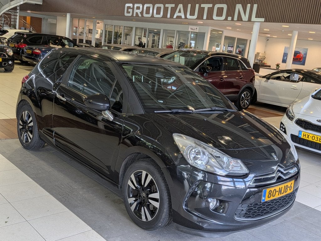 Citroën DS3 1.6 So Chic in Black Airco, Cruise Control, Stu, Auto's, Citroën, Voorwielaandrijving, Euro 5, Stof, Automatische klimaatregeling