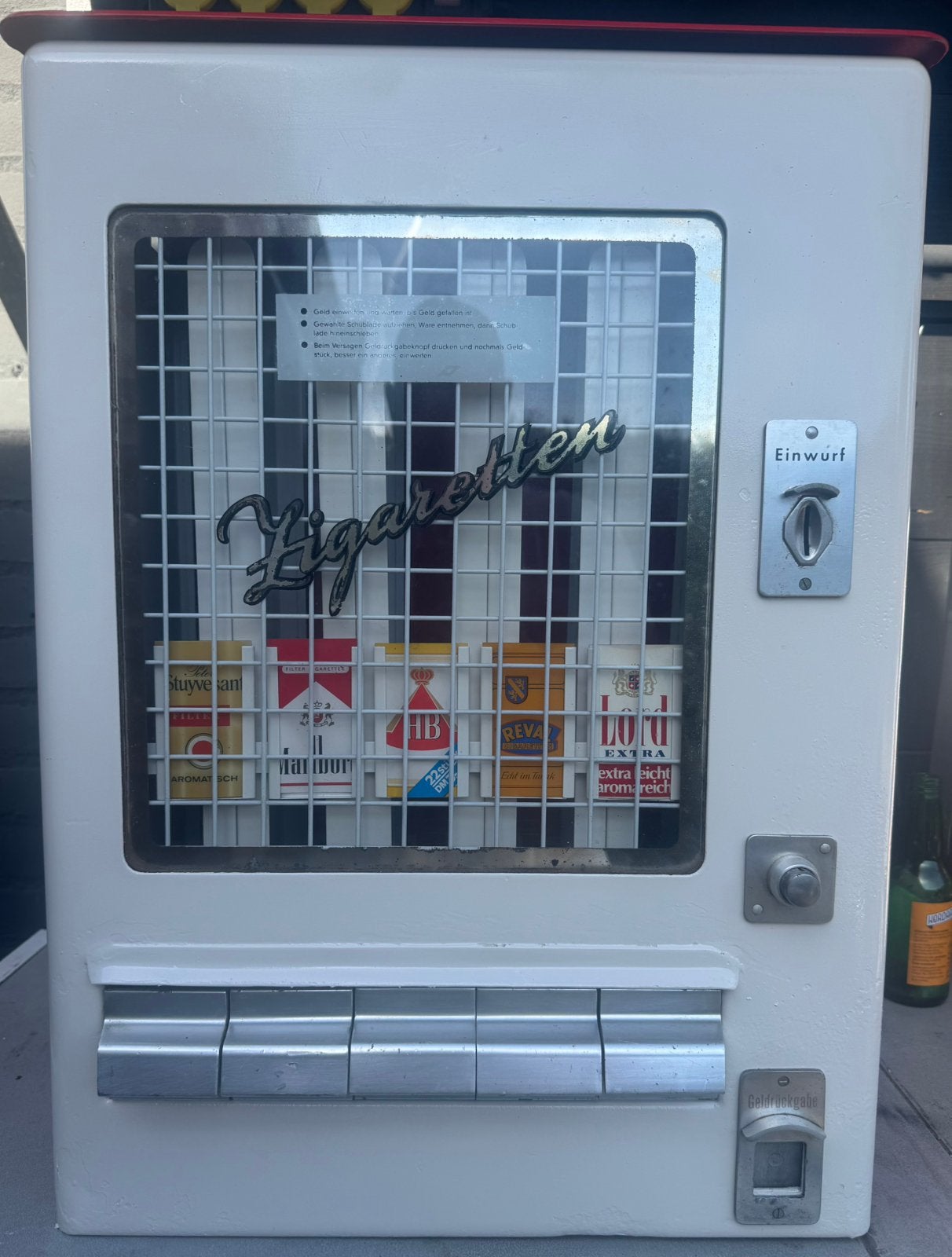 Vintage sigarettenautomaat sigaretten automaat jaren 60/70, Verzamelen, Ophalen, Zo goed als nieuw