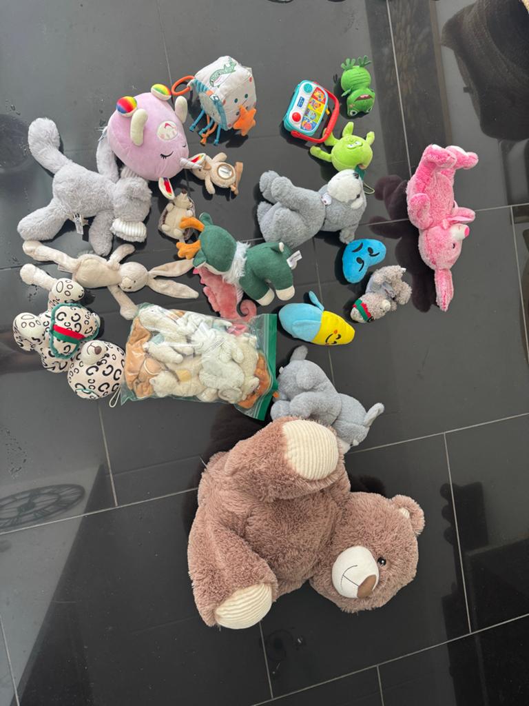 Grote partij knuffels en knuffeldoekjes, Gebruikt, Overige karakters, Beer, Happy Horse