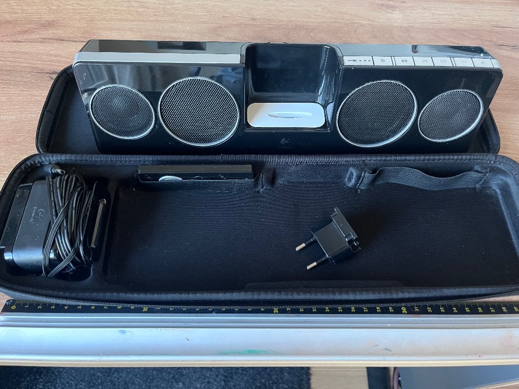 Logitech Sound Systeem met Ipod, Ophalen of Verzenden, Gebruikt