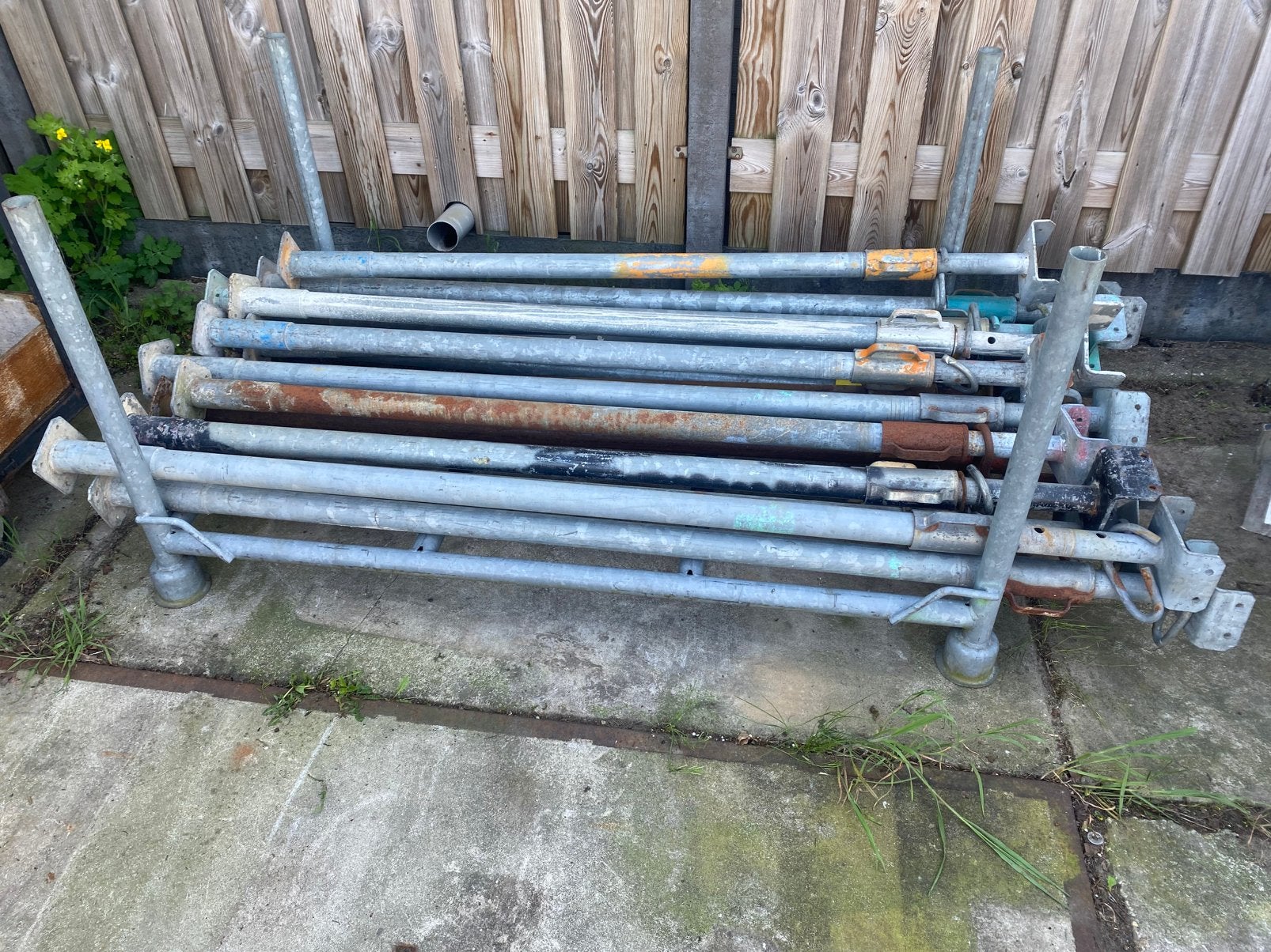 Te koop partij bouwstempels stempels, Doe-het-zelf en Verbouw, Ophalen, Zo goed als nieuw, Overige typen, Minder dan 2 meter