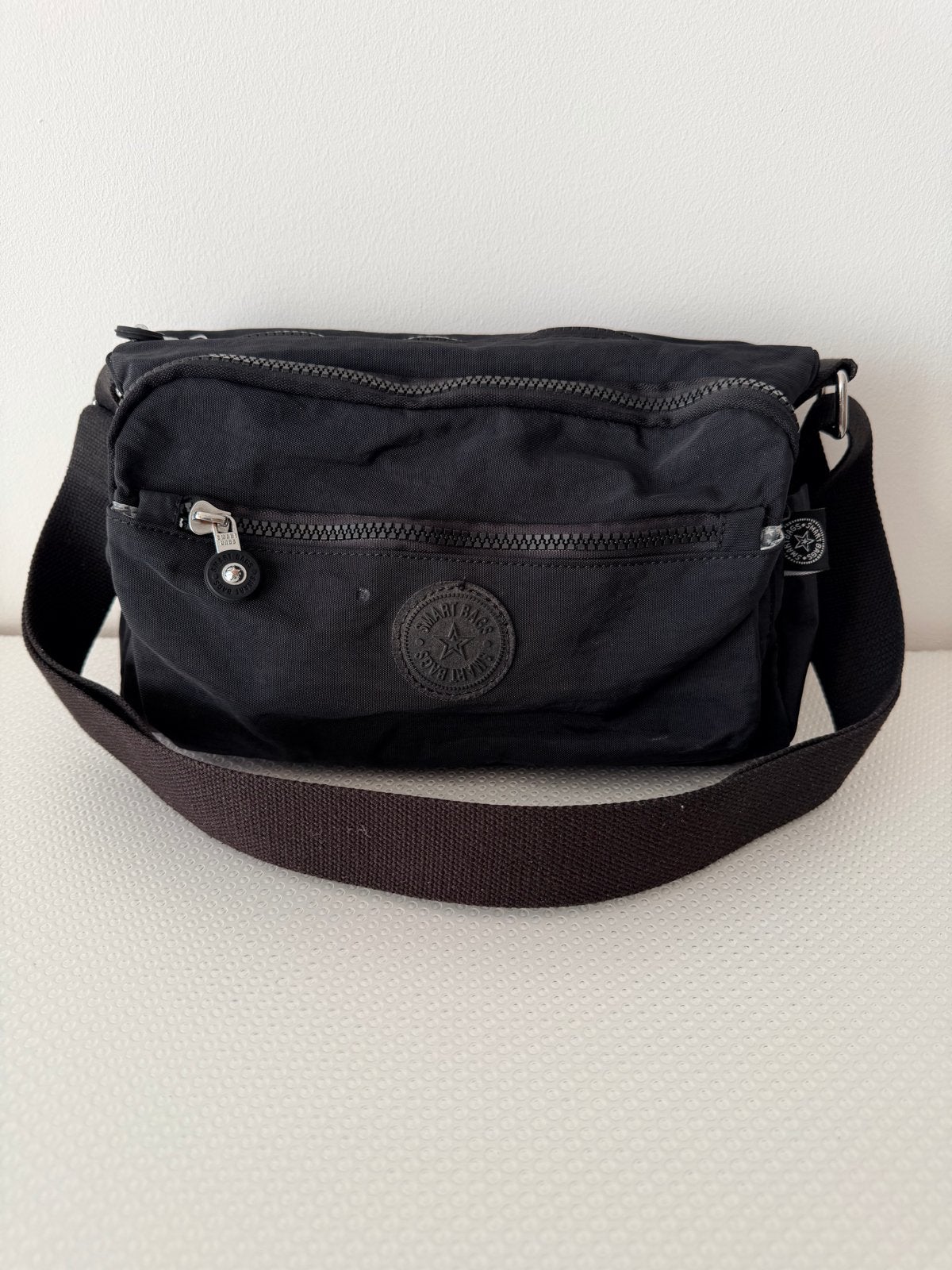 Kipling Schoudertas Zwart - Handige Crossbody Tas, Sieraden, Tassen en Uiterlijk, Tassen | Schoudertassen, Ophalen, Gebruikt, Zwart