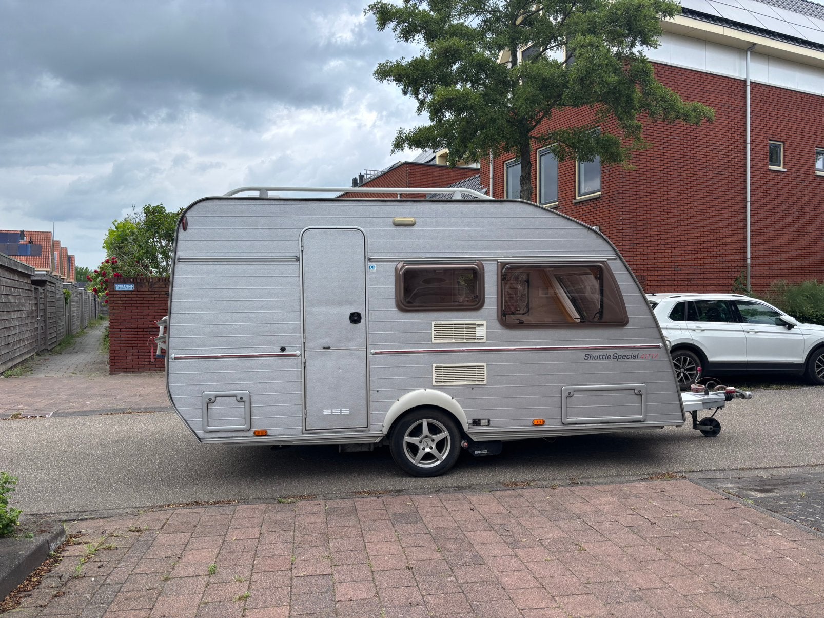 Kip Shuttle 41 TTZ, Caravans en Kamperen, Caravans, Luifel, Dwarsbed, Kip, Treinzit