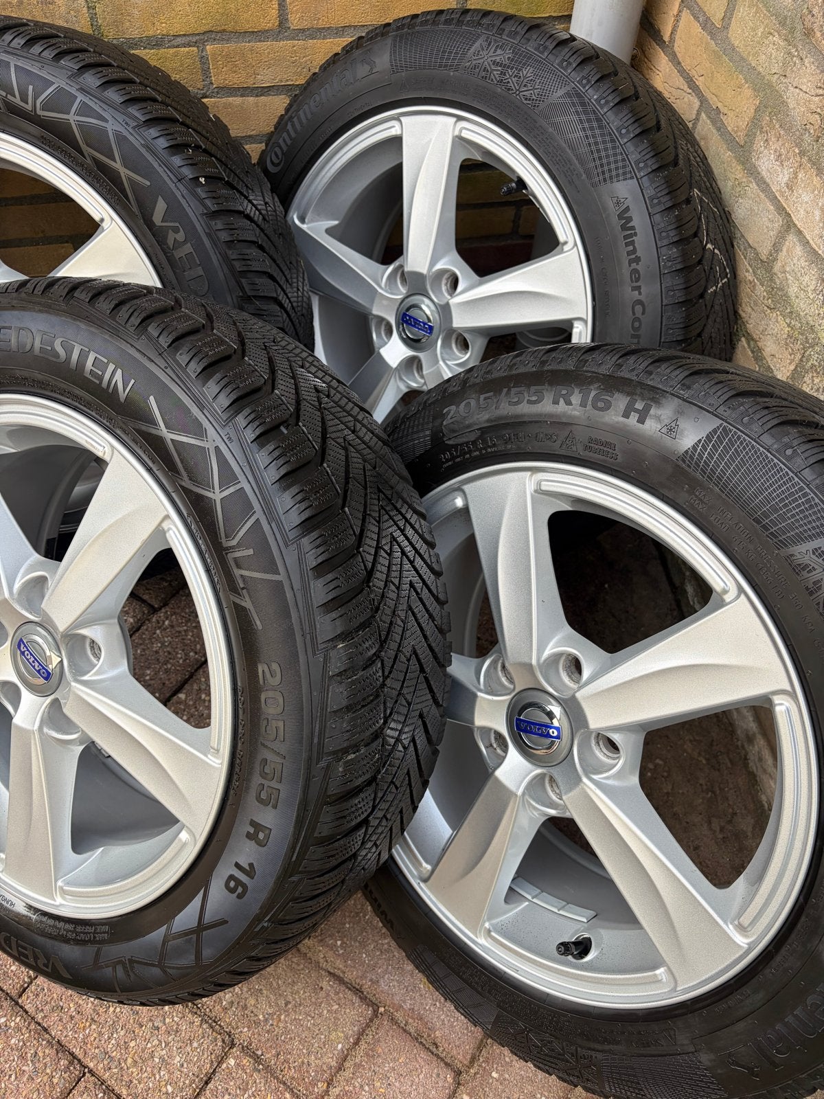 Volvo 16 inch velgen met Vredestein winterbanden, Ophalen, Gebruikt, 16 inch, Banden en Velgen