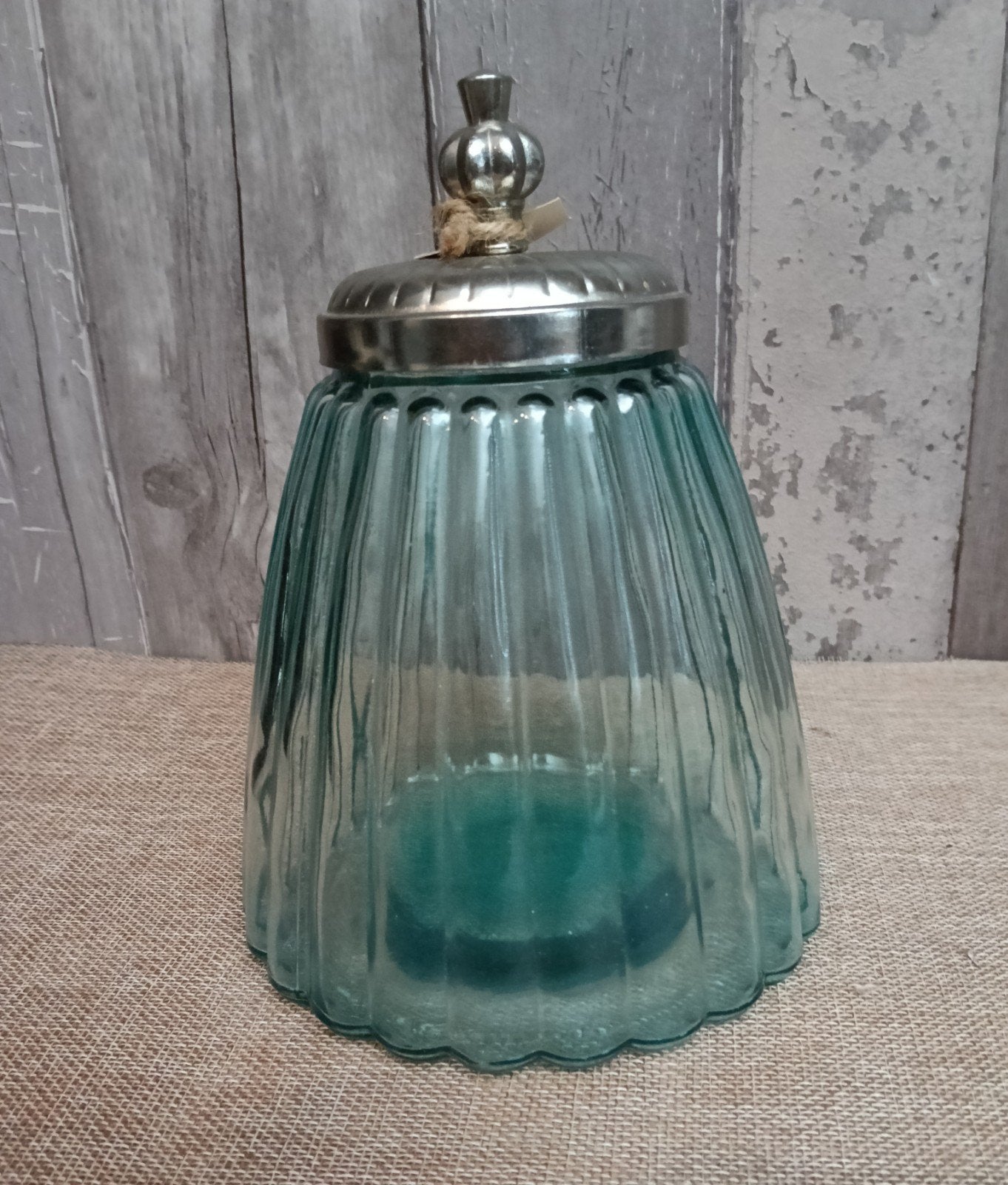 Brocante glazen pot met metalen deksel - 21,5 cm hoog, Ophalen of Verzenden