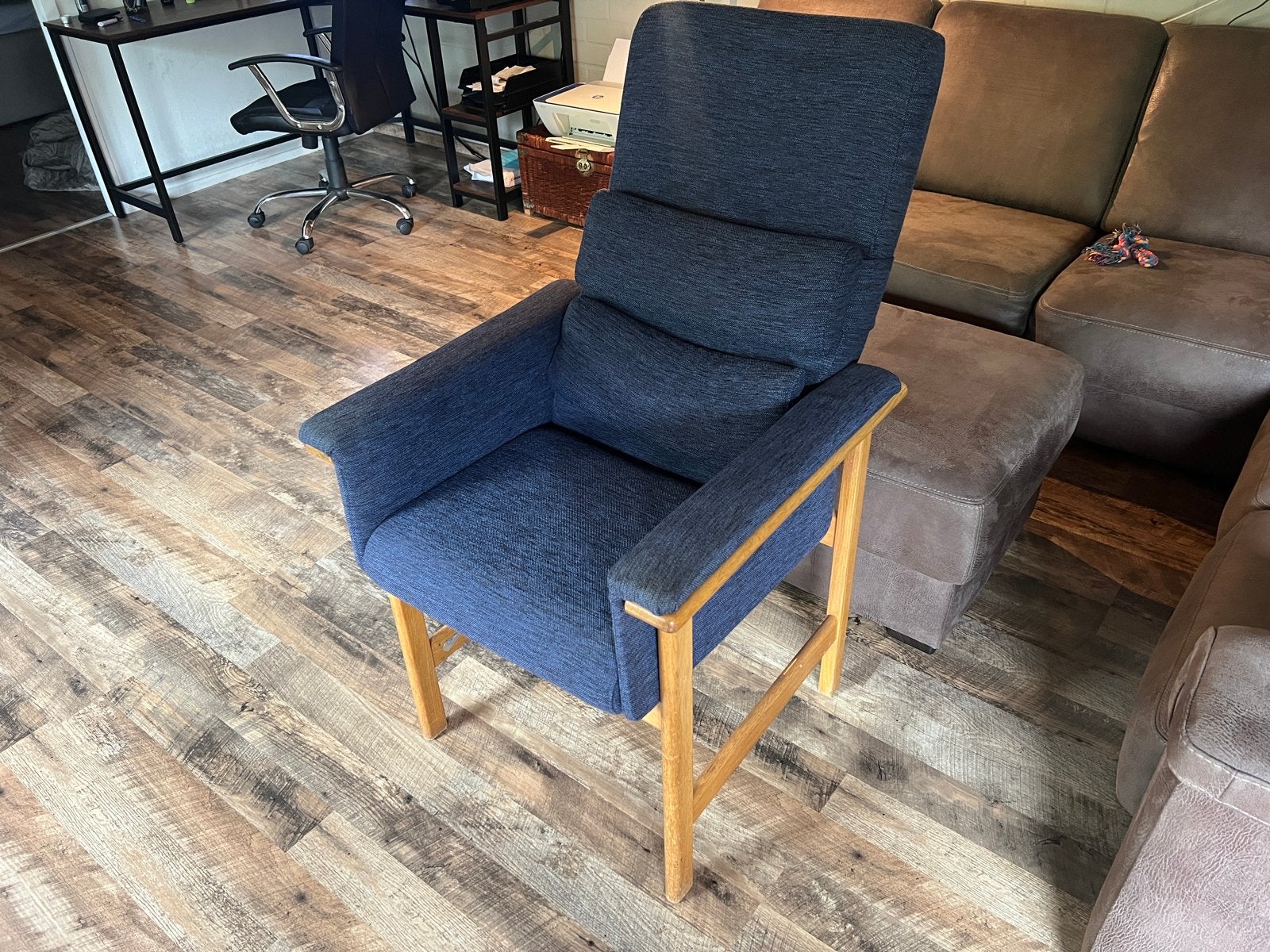 Vintage Deense fauteuil, van het merk Hong Stole, Huis en Inrichting, Stoelen, Blauw, Midcentury Deens 70/80, Ophalen of Verzenden
