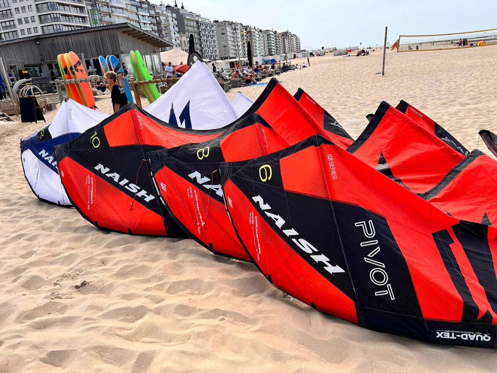 NAISH SYNC bar 2026 & PIVOT kites, Watersport en Boten, Kitesurfen, 9 m², Bar, Geen board, Ophalen of Verzenden