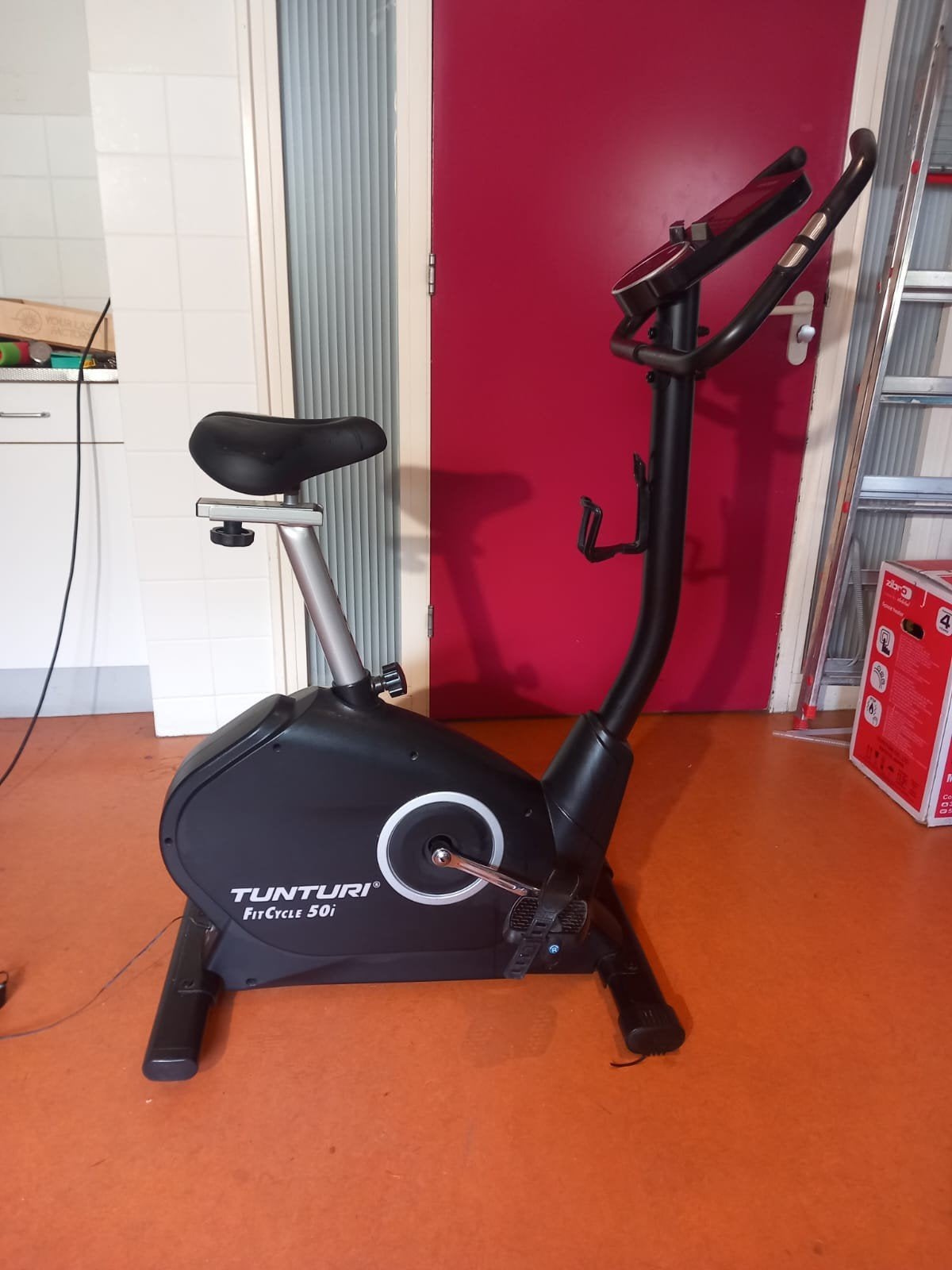 Tunturi Fitcycle 50i, Sport en Fitness, Fitnessapparatuur, Ophalen, Zo goed als nieuw, Kunststof, Hometrainer