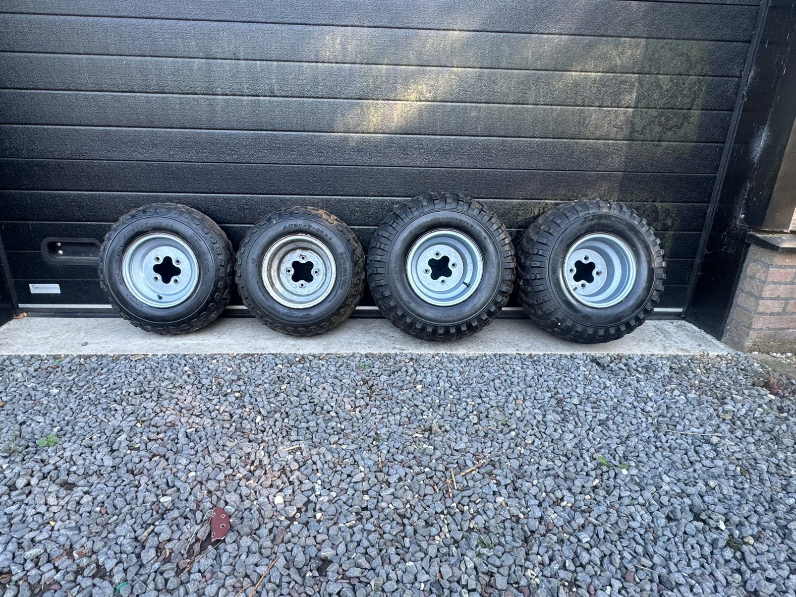 Yamaha quad banden velgen  set, Ophalen