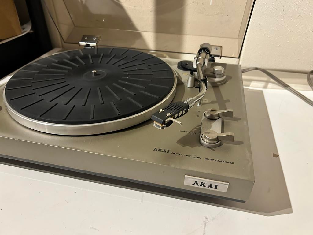 Akai AP-100C platenspeler, Audio, Tv en Foto, Platenspelers, Gebruikt, Automatisch, Ophalen of Verzenden, Platenspeler