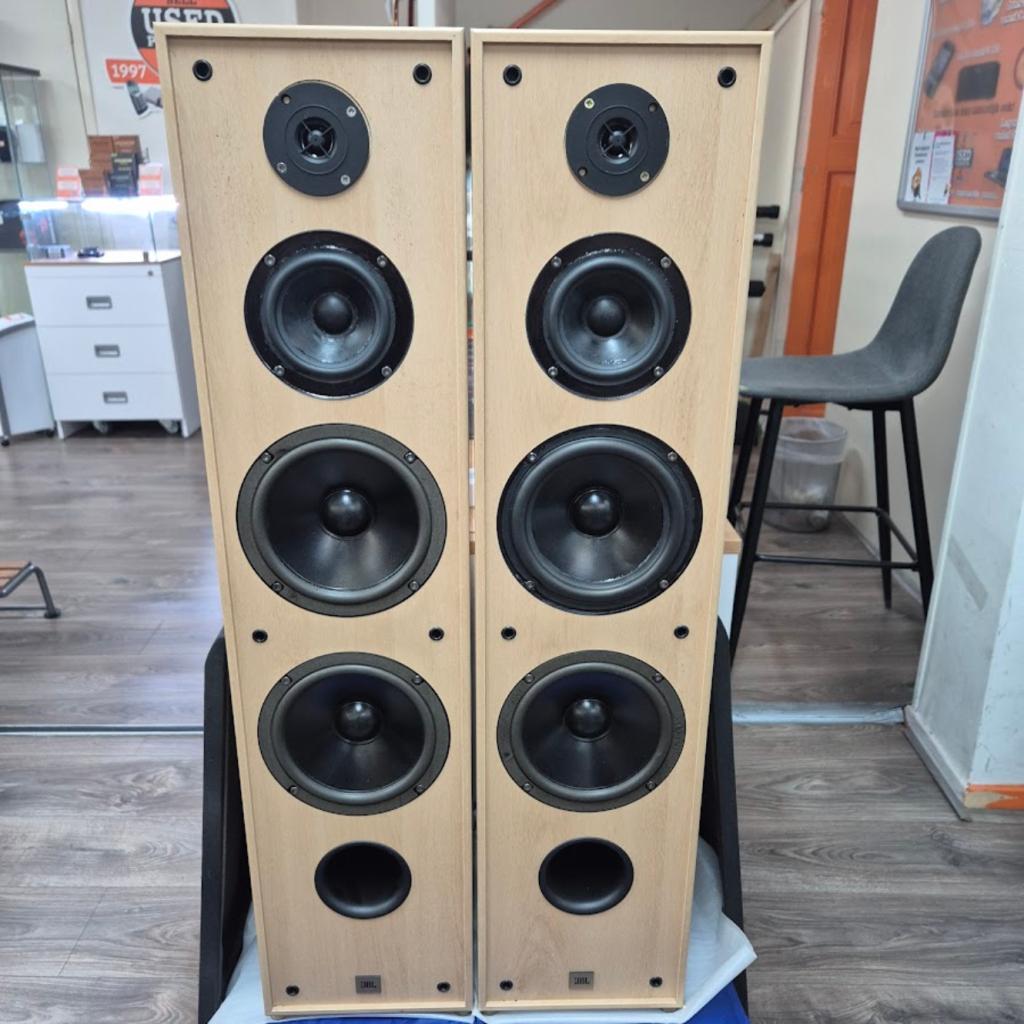 JBL ATX 40 Vloerstaande Luidsprekers 200 watt Nette staat, JBL, Zo goed als nieuw, Support@jbl.com, 400 Atlantic Street
Stamford, CT 06901
USA
