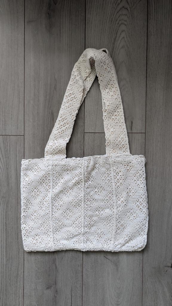 Gehaakte Totebag - Stijlvol en Handig, Sieraden, Tassen en Uiterlijk, Ophalen of Verzenden, Zo goed als nieuw, Wit, Shopper