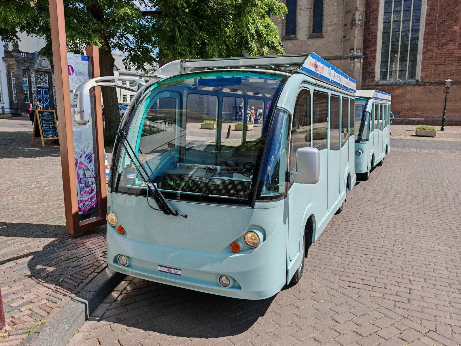 Eagle Wegtrein 23p. op (zonne)elektriciteit, Auto's, Euro 6, Overige carrosserieën, Blauw, Handgeschakeld