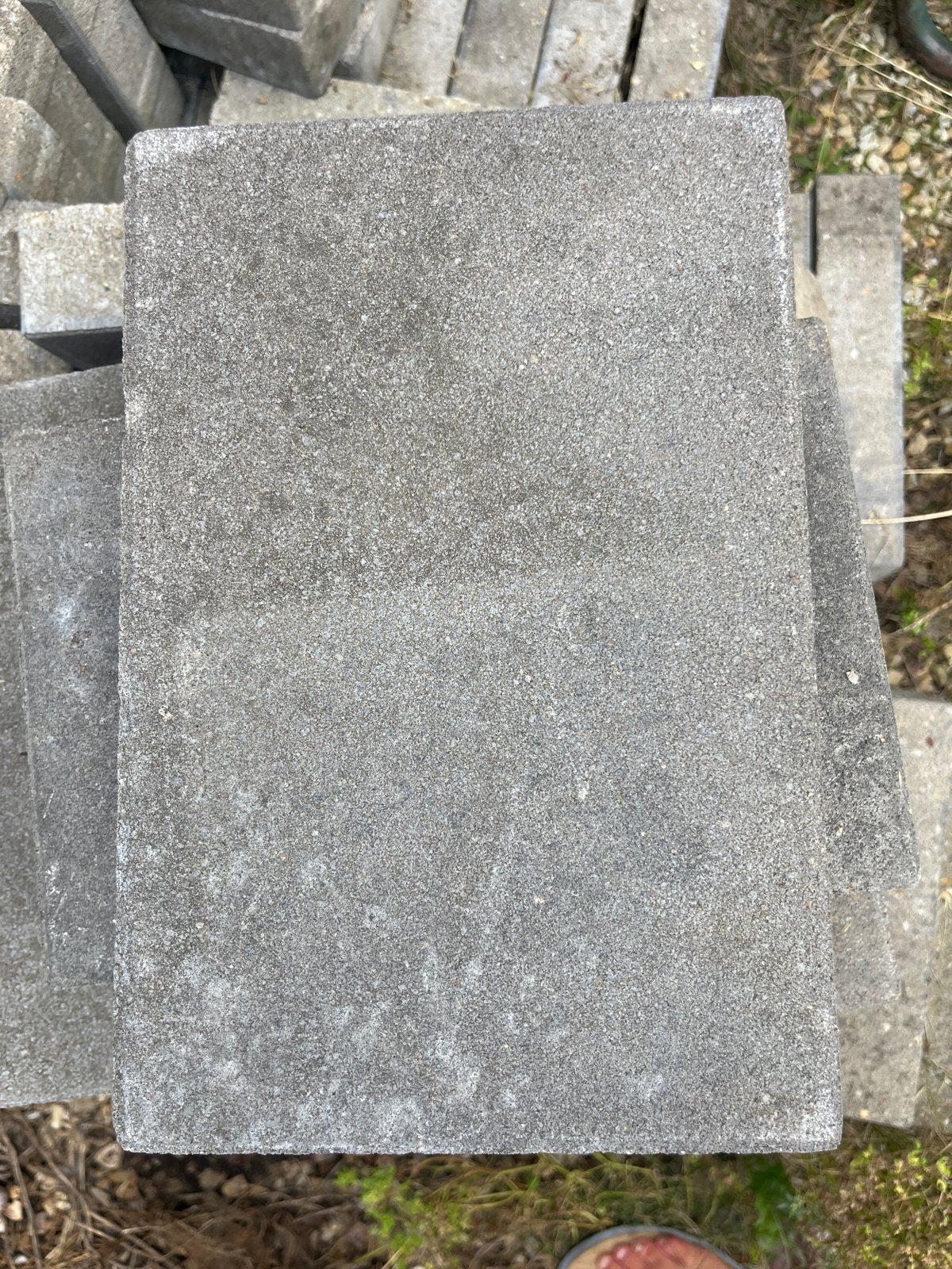 GRATIS!! Grijze tuintegels 20x30 cm, Ophalen, Gebruikt, Beton, Terrastegels