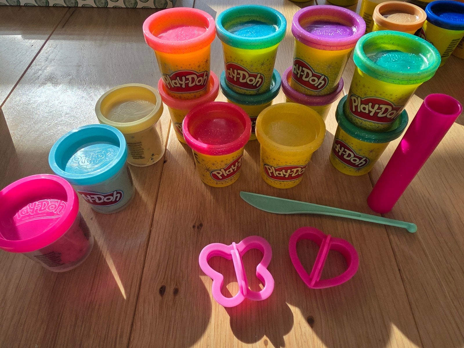 play doh glitter en confetti klei, Ophalen, Zo goed als nieuw, Knutselen