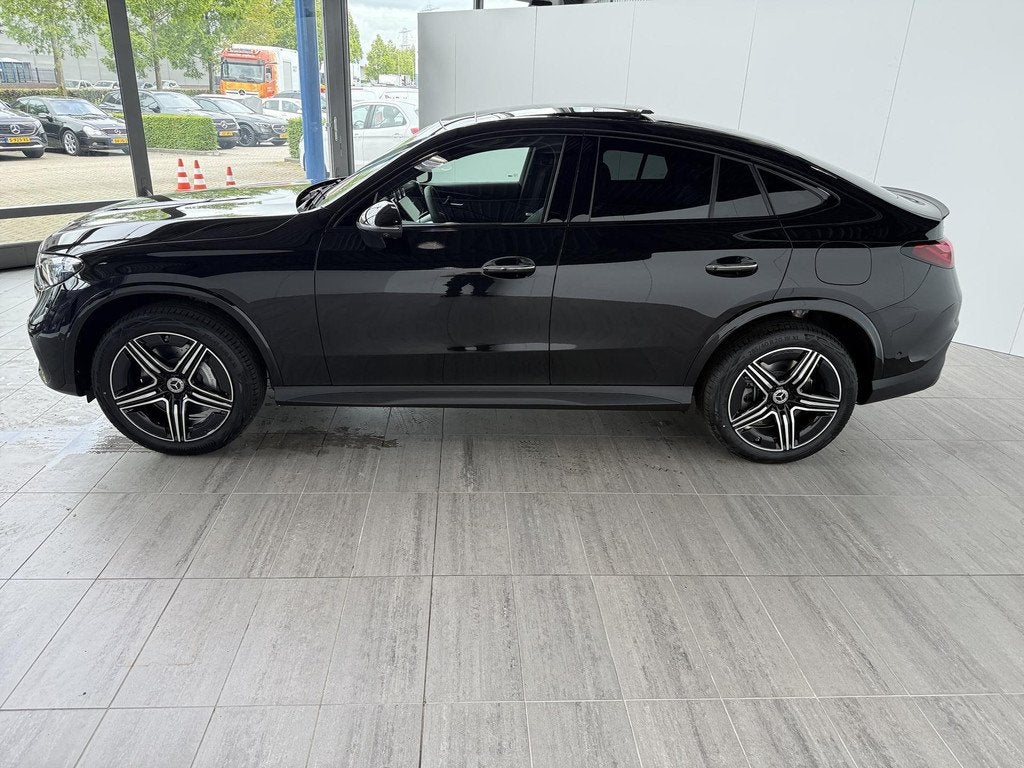 Mercedes-Benz GLC-Klasse Coupé 300e 4MATIC Sport Edition |, Auto's, Mercedes-Benz, Automaat, 4 cilinders, Zwart, Plug-in hybride