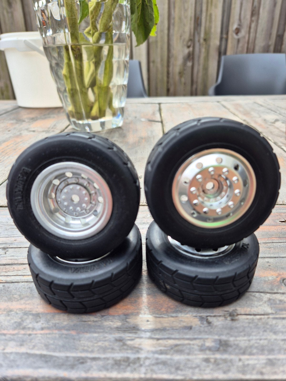 Tamiya vrachtwagen wielen met banden (4 stuks), Ophalen of Verzenden, Gebruikt