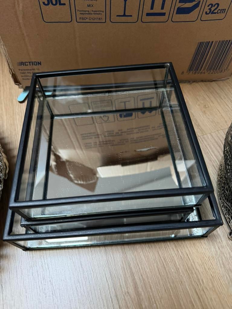 Zwarte spiegel schalen, Ophalen of Verzenden, Zo goed als nieuw, Rond, Glas