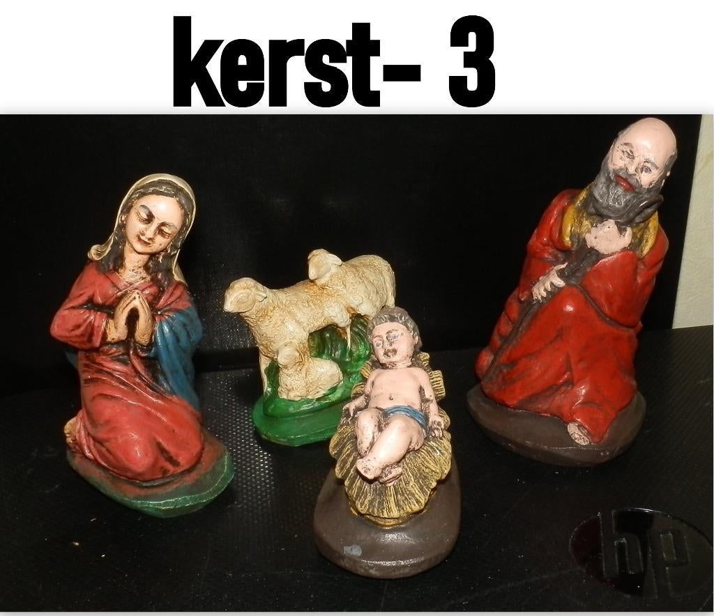 Kerst-3 -- 4 Delige handbeschilderde Kerstbeelden van gips, Diversen, Kerst, Ophalen of Verzenden, Zo goed als nieuw