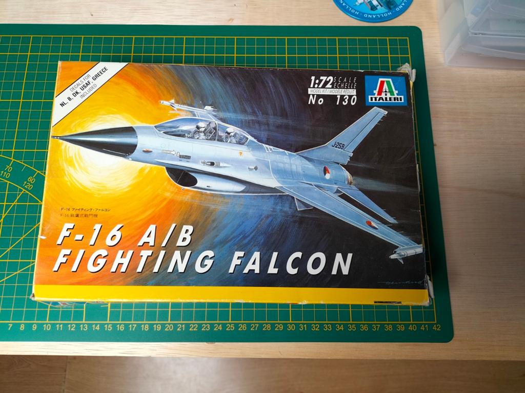 F-16 modelbouw, 1:72 tot 1:144, Italeri, Ophalen of Verzenden, Zo goed als nieuw