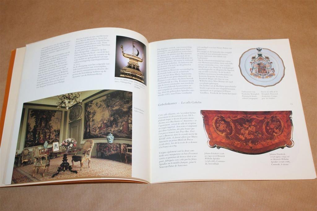 Huis Doorn — Een Kasteel met Keizerlijke Allure, Ophalen of Verzenden, Zo goed als nieuw