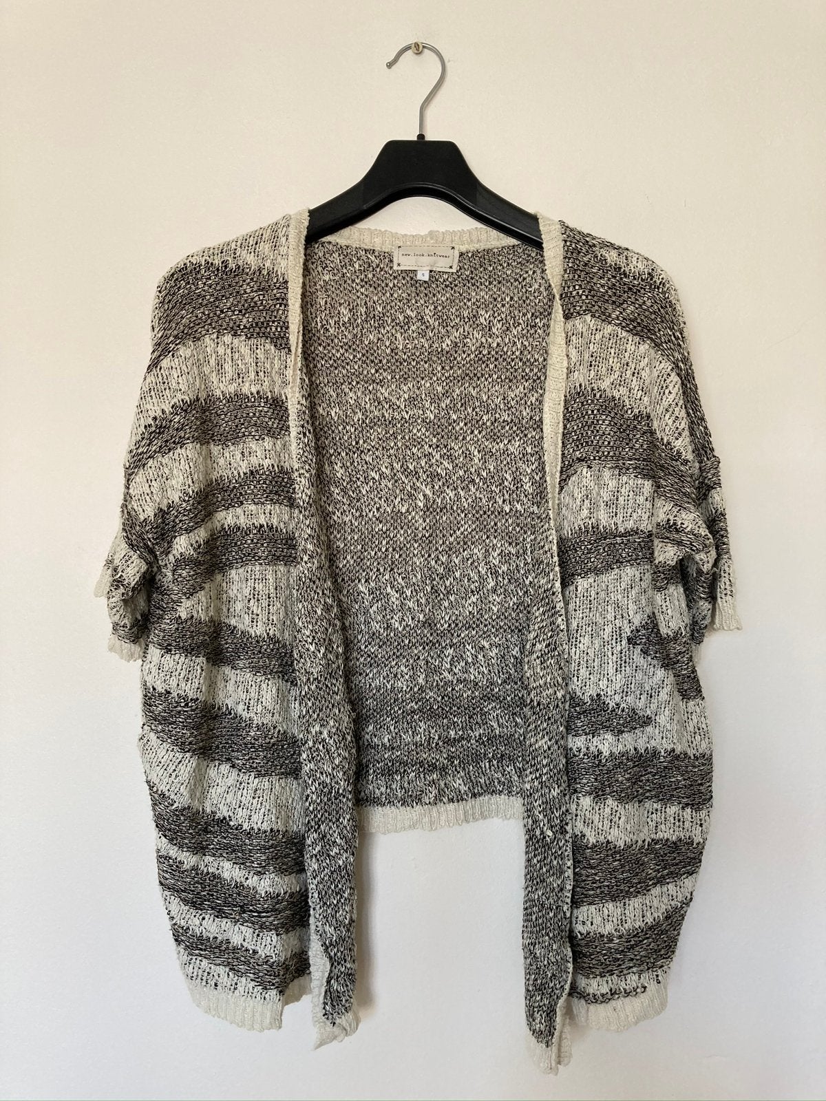 New Look S knitwear open vest zwart wit korte mouwen egf, Kleding | Dames, New Look, Zwart, Ophalen of Verzenden, Zo goed als nieuw