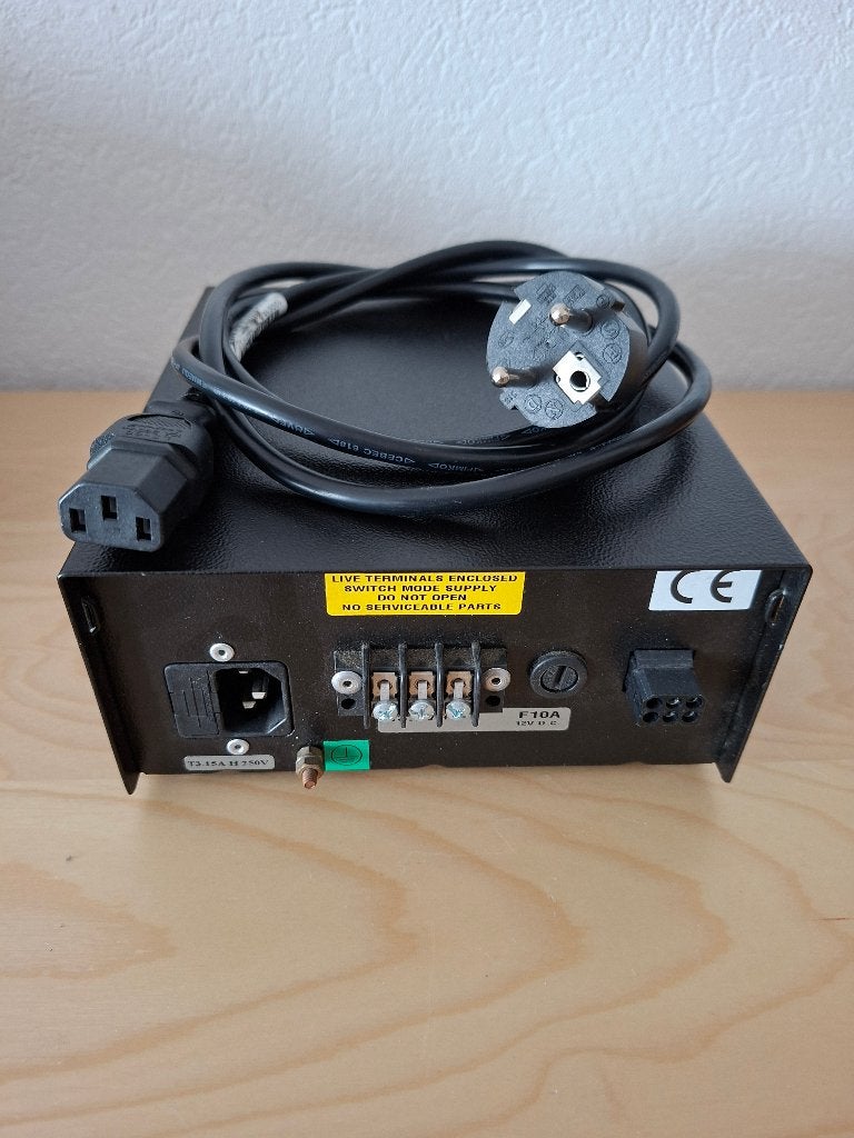 MOTOROLA POWERSUPPLY MOBILOFOONVOEDING GPN 6133A, Ophalen of Verzenden, Zo goed als nieuw, Zender en Ontvanger
