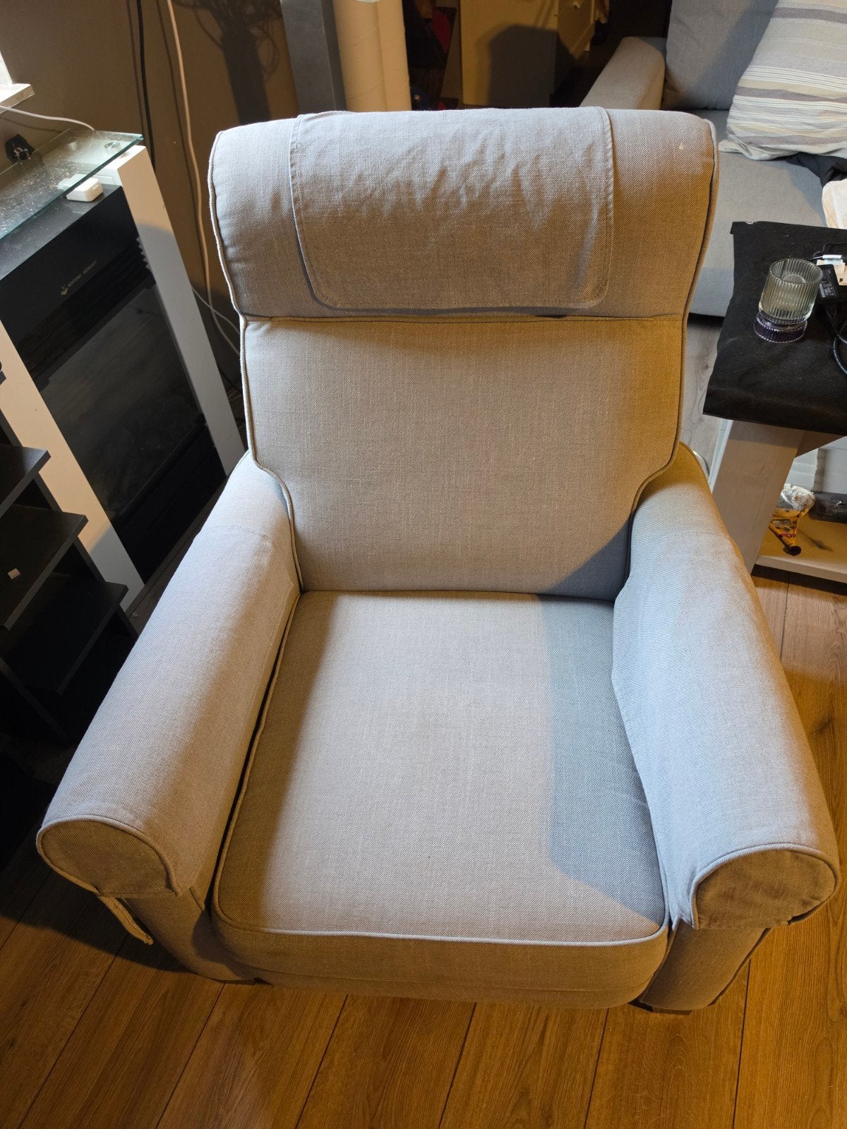 Comfortabele grijze relax fauteuil met voetensteun, Huis en Inrichting, Fauteuils, Ophalen, Gebruikt, Modern, Comfort, 75 tot 100 cm
