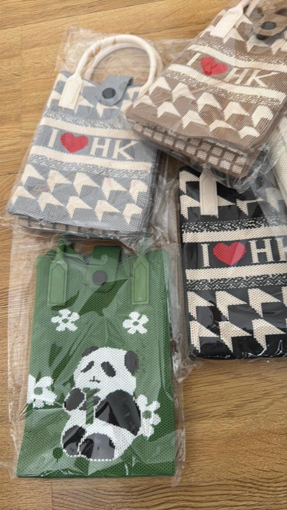 6 tasjes nieuw voor smartphone handig mooi €20 per stuk, Ophalen of Verzenden, Nieuw, Groen, Schoudertasje