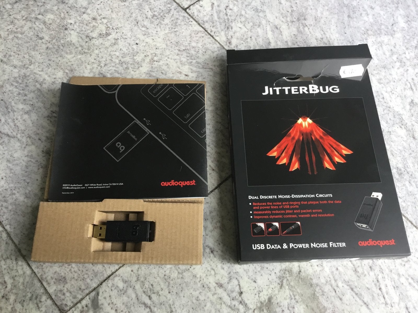 AudioQuest JitterBug USB Data & Power Noise Filter, Ophalen of Verzenden, Zo goed als nieuw, Minder dan 2 meter, Overige kabels