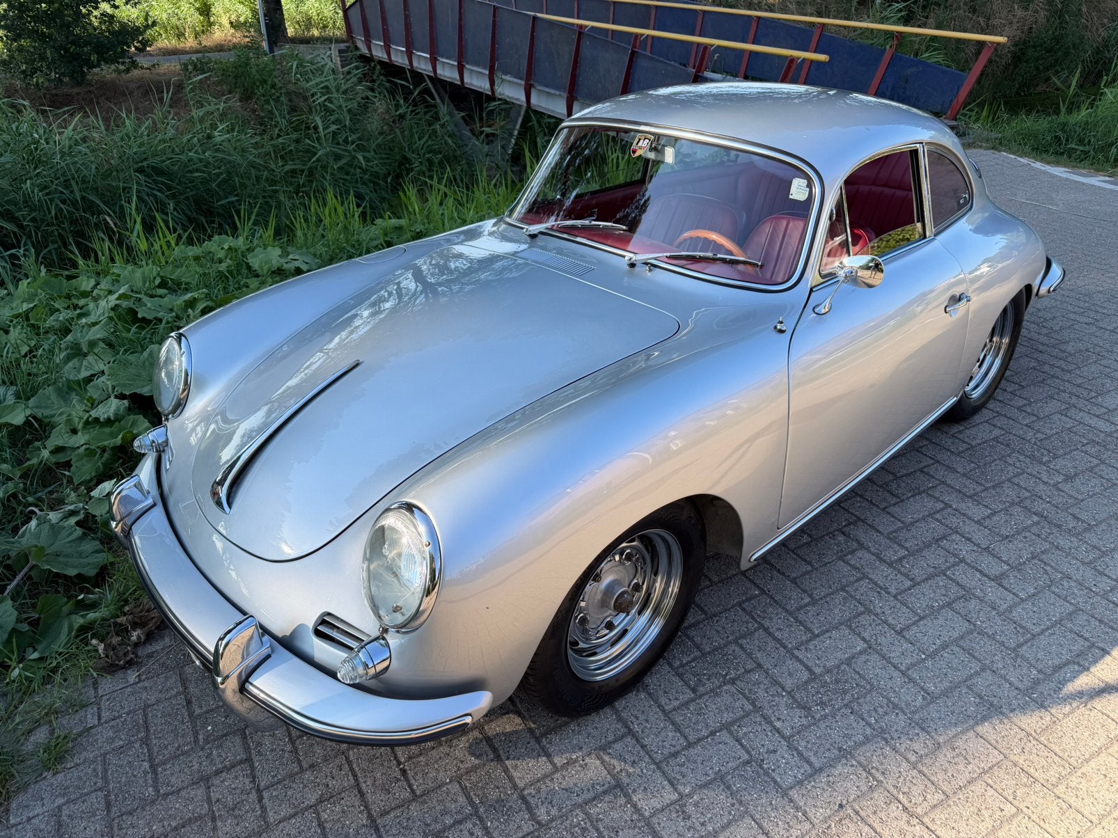 Porsche 356 B T6 Super 1962 75pk Grijs rood interieur, Auto's, 945 kg, 4 cilinders, Cabriolet, Handgeschakeld