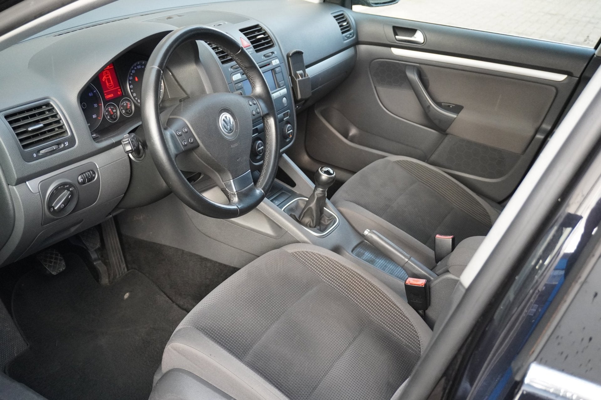 Volkswagen Jetta 1.4 TSI Comfortline Business | Motorkoprev., Voorwielaandrijving, Stof, Gebruikt, 4 cilinders