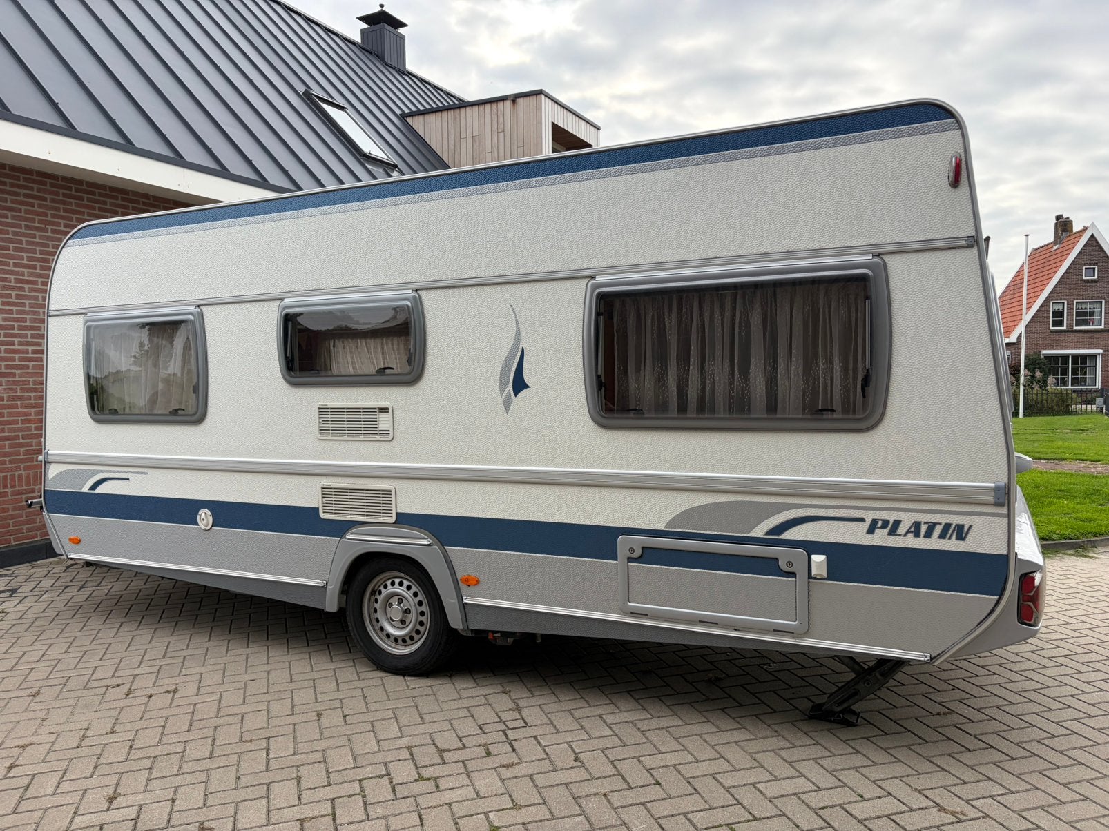 Caravan Fendt Platin 510, Rondzit, Frans bed, Particulier, Fendt