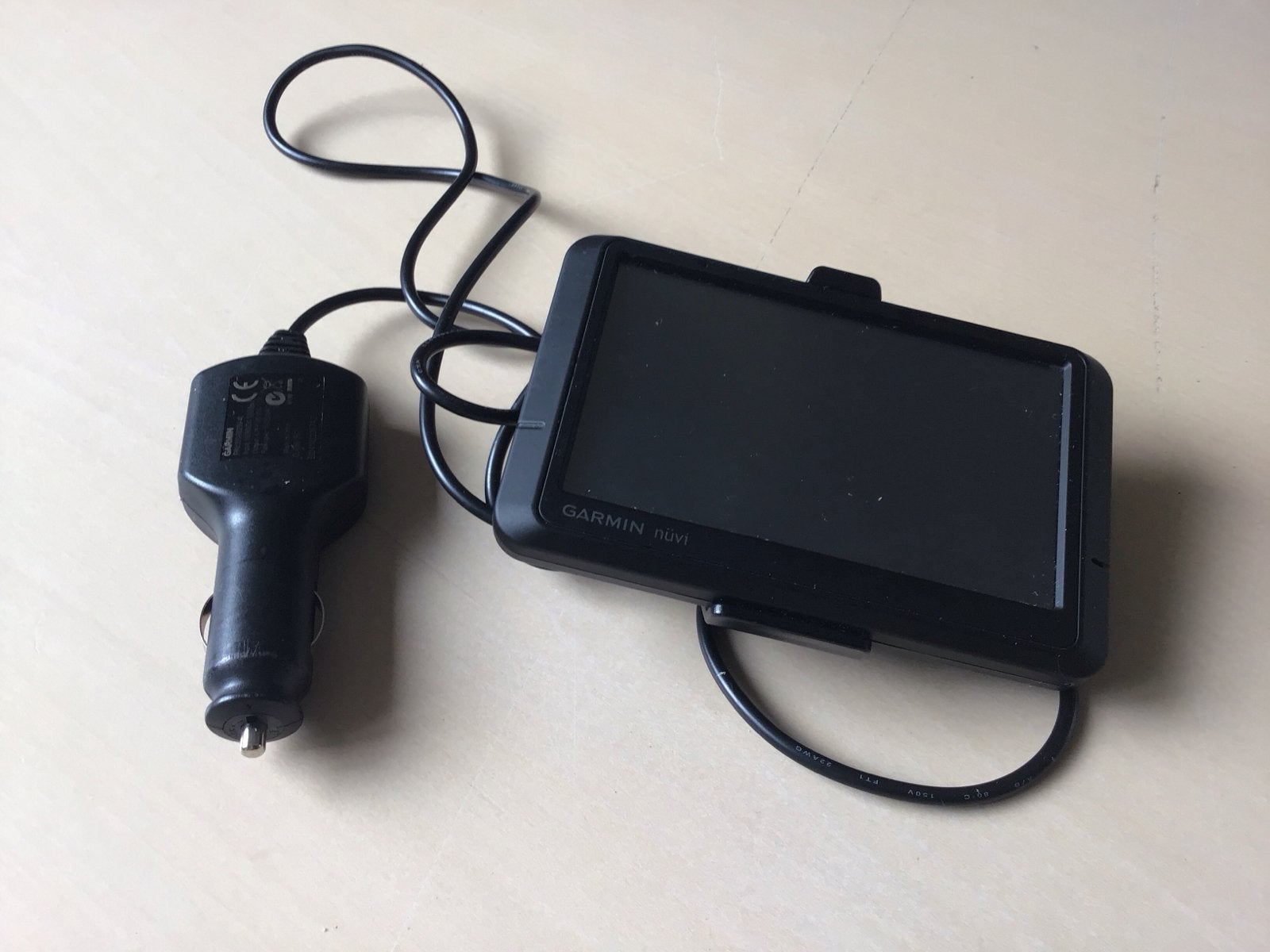 Garmin Nuvi routeplanner met autolader, Ophalen of Verzenden, Gebruikt