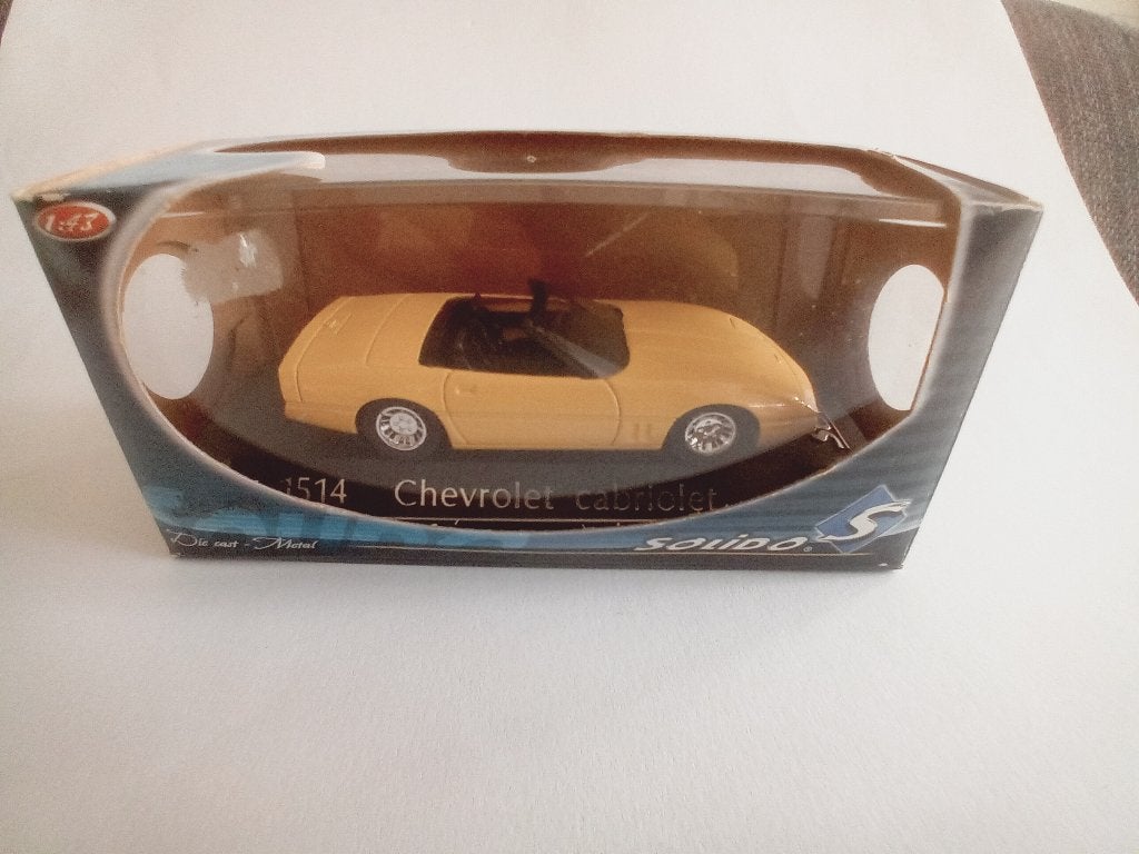Solido Chevrolet Corvette cabrio zacht geel, Ophalen of Verzenden, Zo goed als nieuw, Auto, Solido