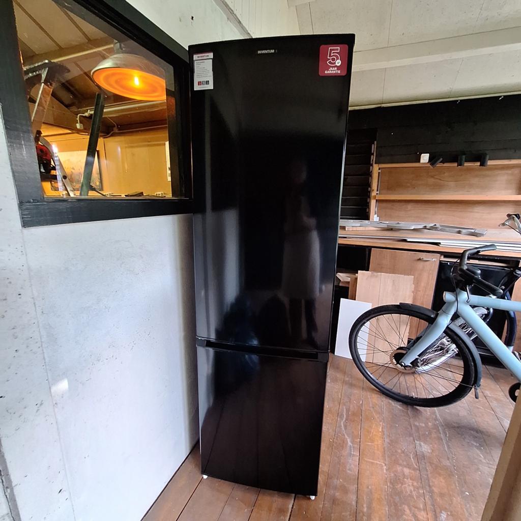 Combi koelkast te koop!, Witgoed en Apparatuur, Koelkasten en IJskasten, Ophalen, 200 liter of meer, 160 cm of meer, Zo goed als nieuw